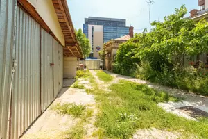 Piata Victoriei Mihalache stradal Corp Casa monument curte comuna - imagine 12