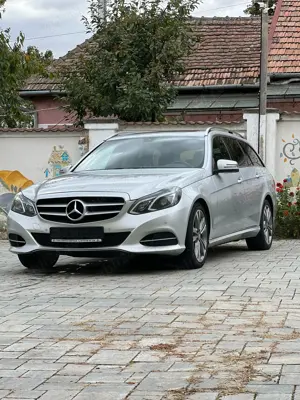 Mercedes-Benz E300 BLUETEC Hybrid 2013