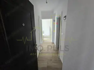 Apartament la parter cu balcon. Bucatarie separata. Loc de parcare - imagine 5