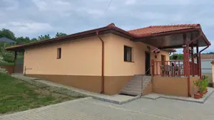 Vind casa Ceuasu de Cimpie 4 camera, living+bucatarie, bucataria mica,2 bai,2 garai,2 terasa 2 anexe - imagine 2