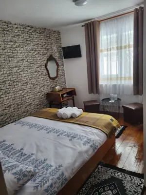 Pensiune de vânzare la poalele Ceahlaului. - imagine 3 Pensiune de vânzare la poalele Ceahlaului. - imagine 3