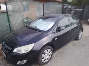 opel astra j - imagine 2