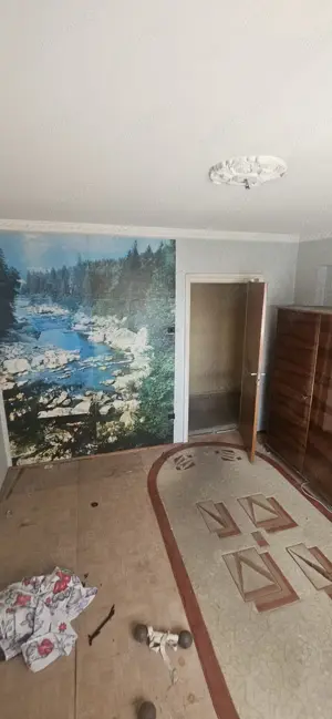 Vând apartament 4 camere in Ploiești , B-dul Republicii, deasupra Omniasig  - imagine 4