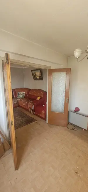 Vând apartament 4 camere in Ploiești , B-dul Republicii, deasupra Omniasig  - imagine 3