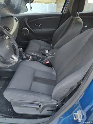 Vând Renault Megane 3 diesel 1.5dci 2010 110cp - imagine 6 Vând Renault Megane 3 diesel 1.5dci 2010 110cp - imagine 6