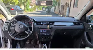 Vând Skoda Rapid  - imagine 2