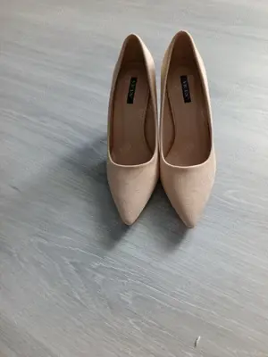 De vânzare pantofi eleganti