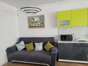 Vând apartament și studio mamaia Nord