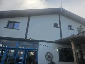 Vanzare în bloc, imobile, constructii si teren, bunuri mobile aferente - pensiune restaurant