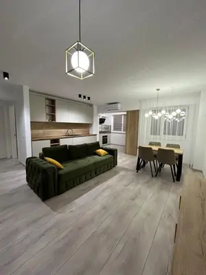 Inciriez ap 2 camere Decebal Residence   parcare privată