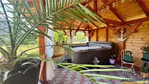 Refugiu pretios:jacuzzi, lemn masiv,2.000 mp teren,4 dormitoare, cuptor, investitie turistica. - imagine 5