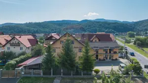 Casă / Vilă de vânzare în Râșnov, afacere-Pensiune clasificată - imagine 11