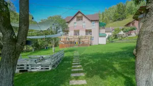 Pensiune în Moieciu de Jos, investiție cu potențial turistic ridicat!