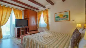 Casă / Vilă de vânzare în Râșnov, afacere-Pensiune clasificată - imagine 14