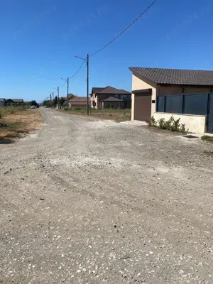 23August- teren extravilan 4ha D 100 la ambele capete str. Emil Bota cartierul spre mare