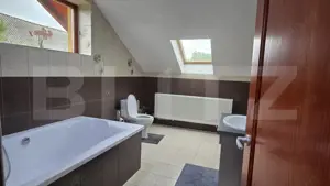 Casa 5 camere 240 mp  si teren 20 ari - Odoreu - imagine 10