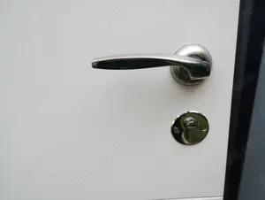 Vand use Securizata, de exterior