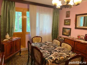 De vanzare Apartament cu 3 camere - imagine 5