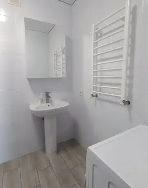 Garsoniera in zona Izvor - imagine 3