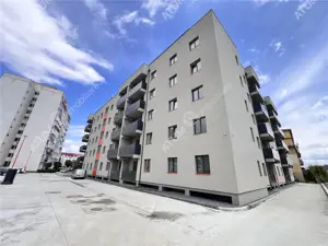 Apartament cu 3 camere decomandate si 2 balcoane in Sibiu - imagine 12