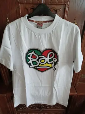 Tricou nou, original din Bali