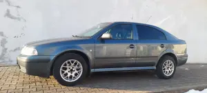 Vând skoda octavia 1.6  - imagine 7 Vând skoda octavia 1.6  - imagine 7