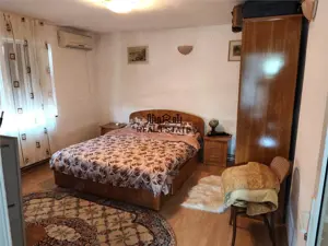 Proprietate spatioasa de vanzare in Gaesti, Dambovita - ideala pentru locuit sau agropensiune - imagine 5