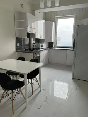 Garoniera de inchiriat in zona Tractoru - imagine 3