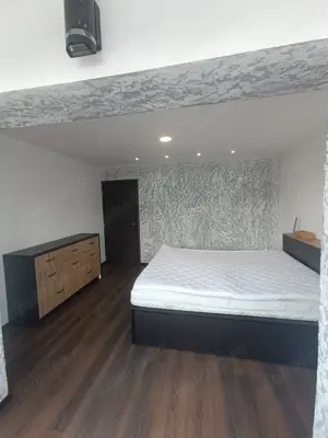 Proprietar Inchiriez Apartament decomandat 3 camere, aproape de Complexul Studentesc - imagine 6