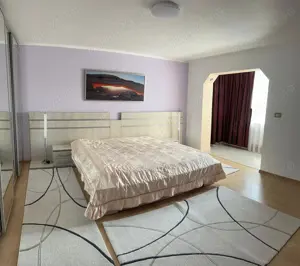 Apartament cu 3 camere decomandat - imagine 2 Apartament cu 3 camere decomandat - imagine 2