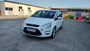 Vând Ford s max 2014 mașină personala