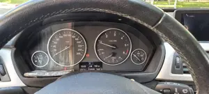 BMW Seria 3. 318 - imagine 3