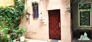 Garsoniera cocheta de inchiriat Universitate , intrare separata  din curte