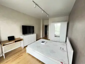 Garsoniera in zona Izvor