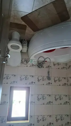 Vind casa Ceuasu de Cimpie 4 camera, living+bucatarie, bucataria mica,2 bai,2 garai,2 terasa 2 anexe - imagine 6