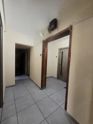 zona Scolilor - Rahova  Ap. 3 cam cf I dec  supraf 70 mp - imagine 9