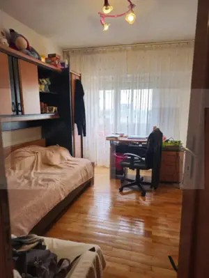 Apartament de vanzare, cu 3 camere decomandat, 76 mp, zona complexul stundentesc - imagine 4