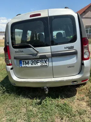 Vând Dacia Logan MCV 2012  - imagine 3