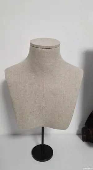 Vand Busturi  pentru expunere  bijuterii,material de In - imagine 4