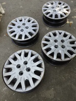 De vanzare jante si capace  14 inch  Hyundai i10 - imagine 2