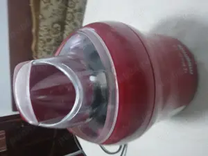 Vind  masina de facut inghetat.