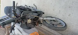 Dezmembrez Piaggio Liberty 50 cc în 4T din anul 2007 - imagine 2