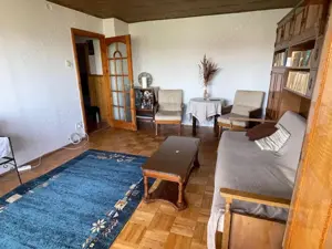 Vand apartament , 4 camere , decomandat , etaj 3 , stadion - imagine 2 Vand apartament , 4 camere , decomandat , etaj 3 , stadion - imagine 2