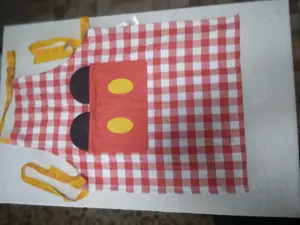 Vind acest sortulet pentru gospodine adus de la DISNEY
