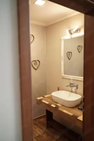 Casă superbă de vânzare  - imagine 8