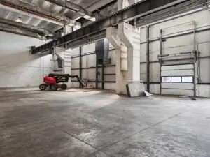 Hale industriale si birouri de inchiriat!! 575-3855 mp - imagine 20