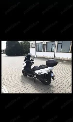Motocicleta kymco 300cm3  - imagine 5 Motocicleta kymco 300cm3  - imagine 5
