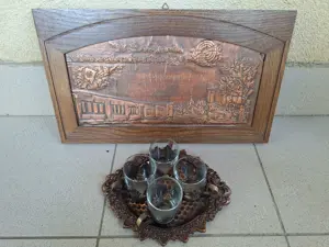 Tablou vintage basorelief lucrat in cupru St Sebastianus si set pahare + tava Cupru   servici retro