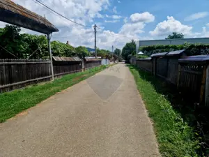 Teren 2743 mp, 2 fronturi, asfalt – Viișoara, Neamț