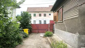 Casă pe un nivel in Medias, teren 533 mp, curte dreapta - imagine 20